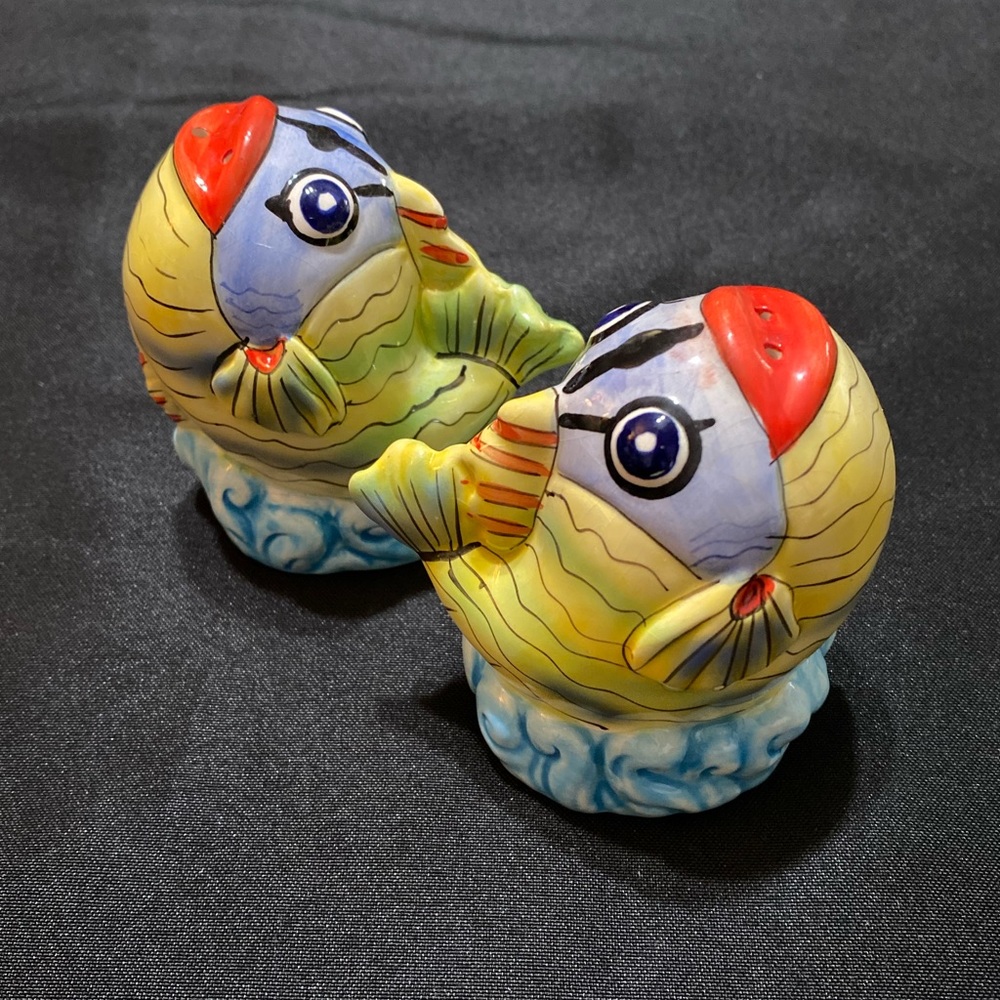 Vintage Anne Ormsby Ceramic Fish Salt & Pepper Shaker